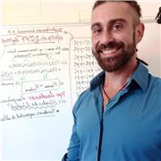 Graduado en física y matemáticas con 22 años de experiencia. Doy clases de Física, Química y Matemáticas presencial y online